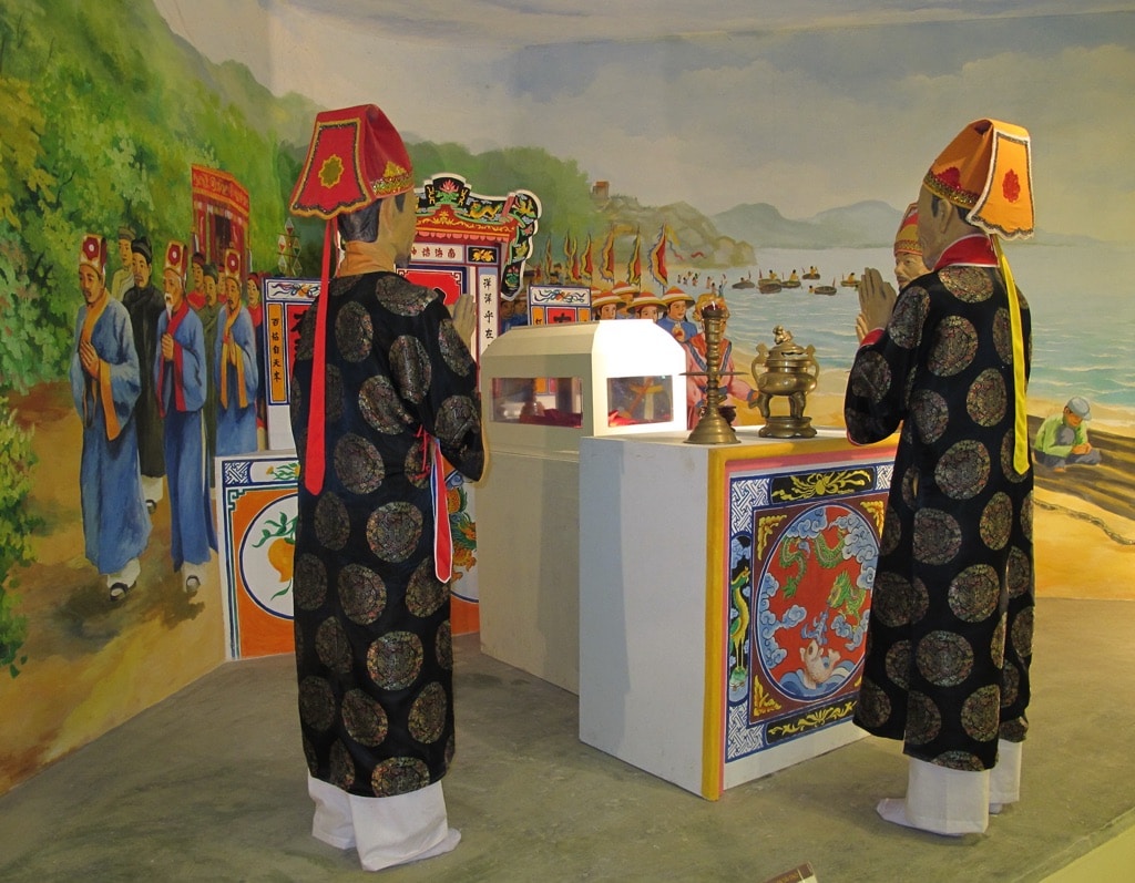 Khong Gian Bien Dao 06