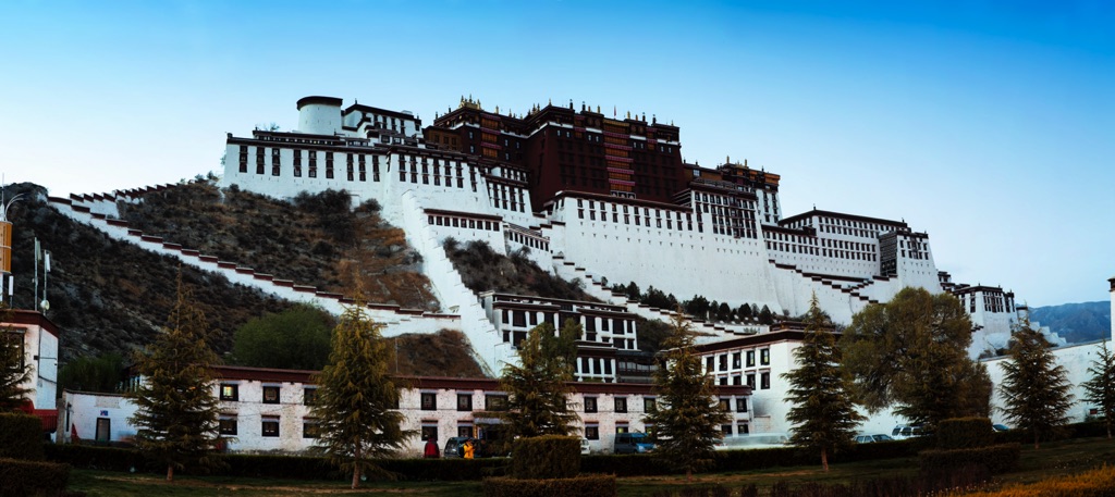 Potala 2 Dung Le